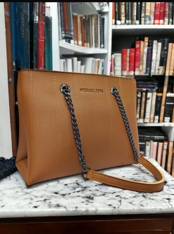 MK CLASSIC TOTE Available in 6 Colors. - Image 4