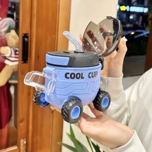 Mars Shaped Cool Car Straw Water Bottle For Children.