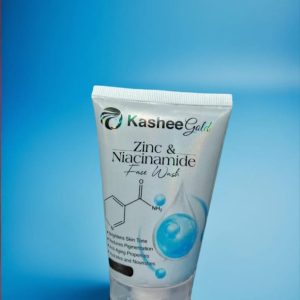 Kashee Gold Zinc And Niacinamide Face Wash, Hydrates and Nourishes The Skin.