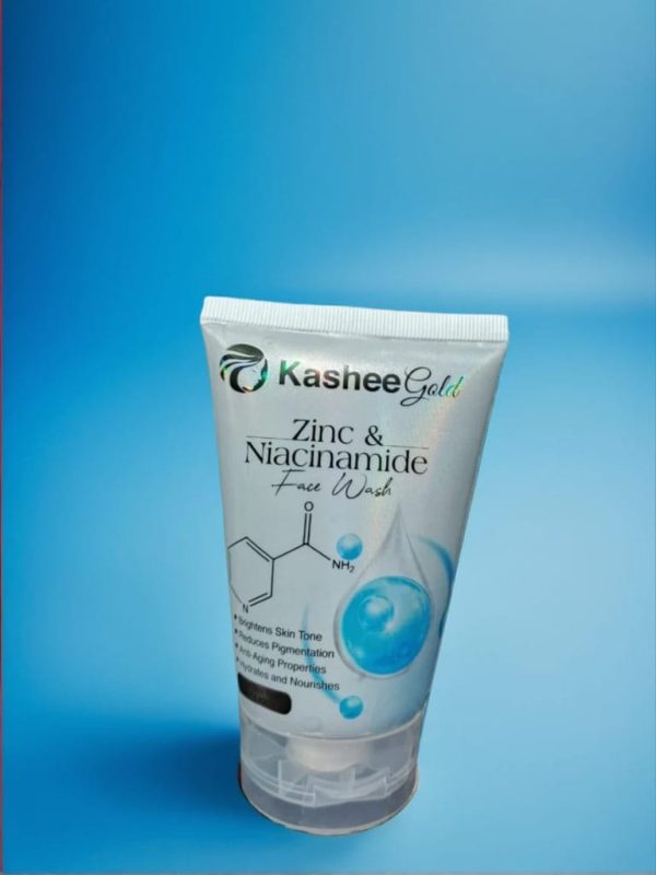 Kashee Gold Zinc And Niacinamide Face Wash, Hydrates and Nourishes The Skin.