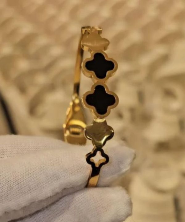 Stainless steel luxury Handcuff bracelet For Women. - Image 6