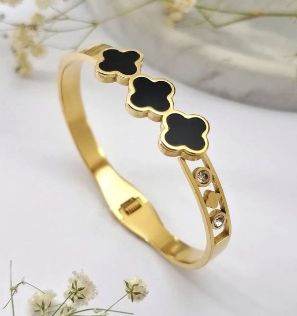 Stainless steel luxury Handcuff bracelet For Women. - Image 5