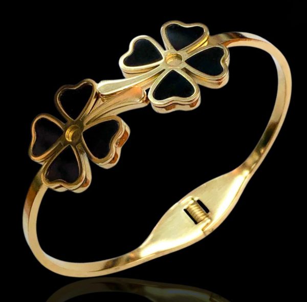 Stainless steel luxury Handcuff bracelet For Women.