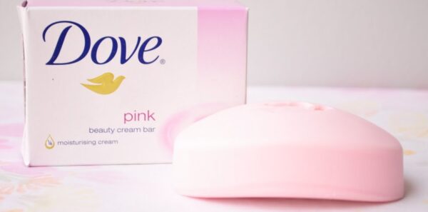 Dove Pink/Rose Soap 135g - Image 2
