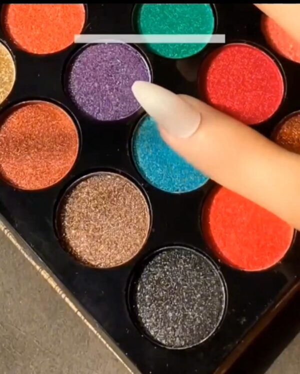 Romantic Color Makeup Kit 115 Colors - Image 2