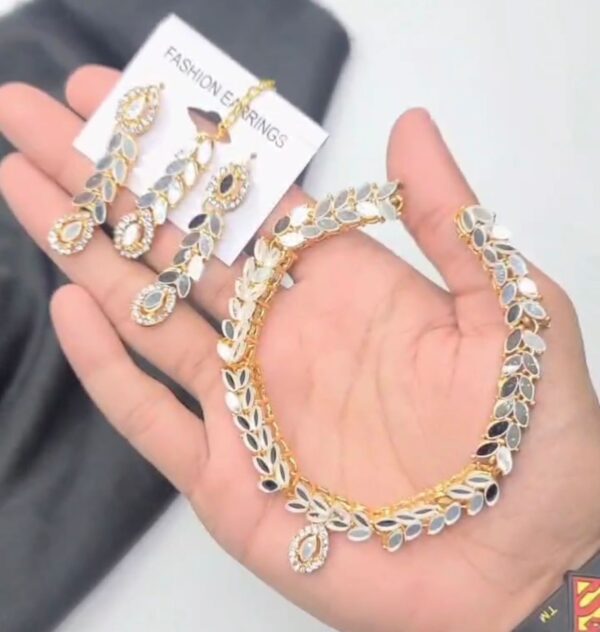 Local Made Choker Set with tikka Fine Quality - Image 2