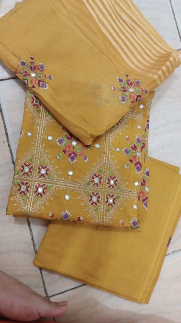Mina Hassan 3 Piece Unstitched Lawn Dresses Embroided - Image 3
