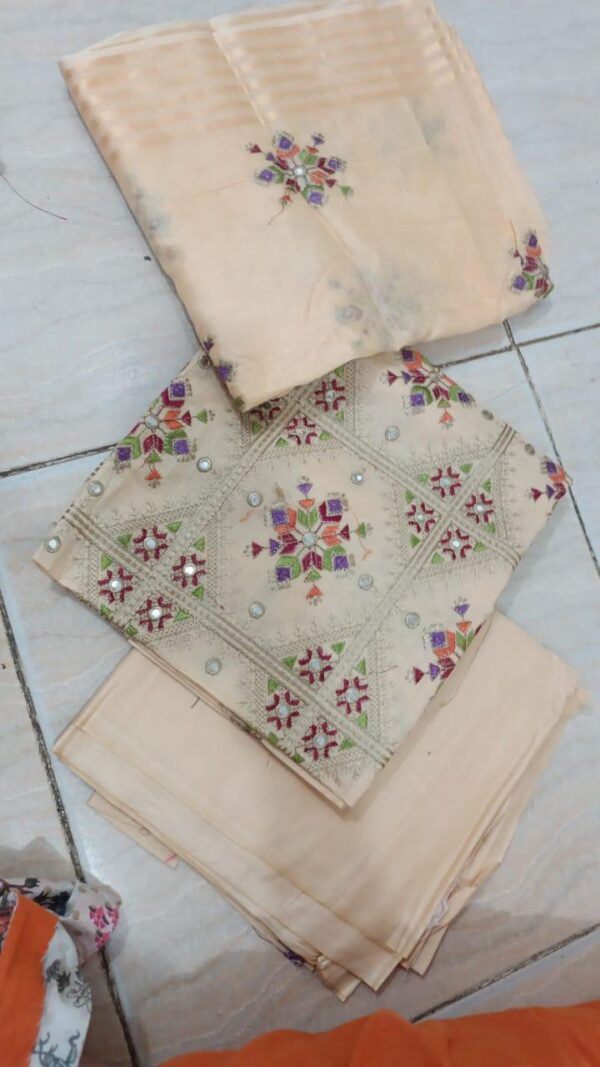 Mina Hassan 3 Piece Unstitched Lawn Dresses Embroided - Image 2
