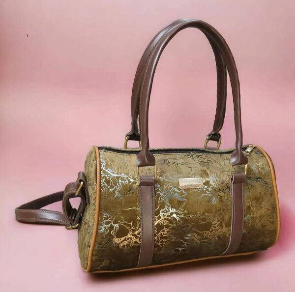 Ladies Leather Duffle Shoulder Bag With Fine Quality in Awesome Colors - Image 9