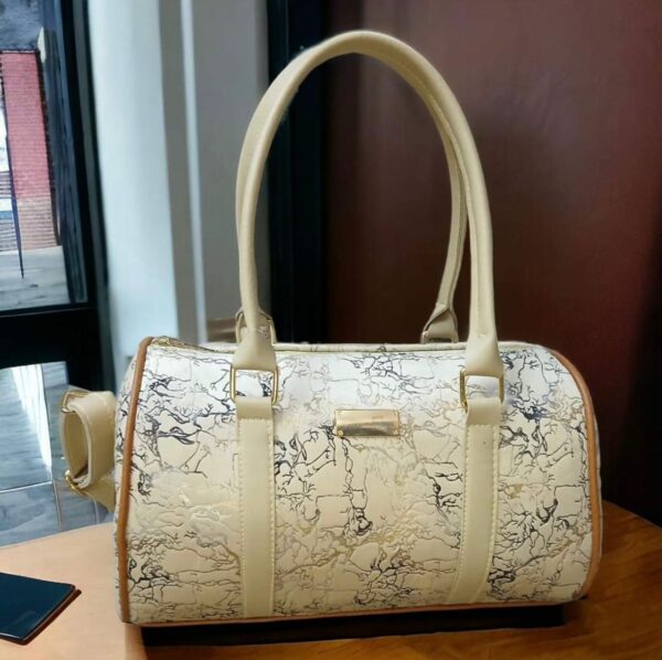 Ladies Leather Duffle Shoulder Bag With Fine Quality in Awesome Colors - Image 4