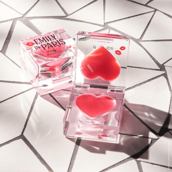Essence Emily In Paris Lip Balm 01