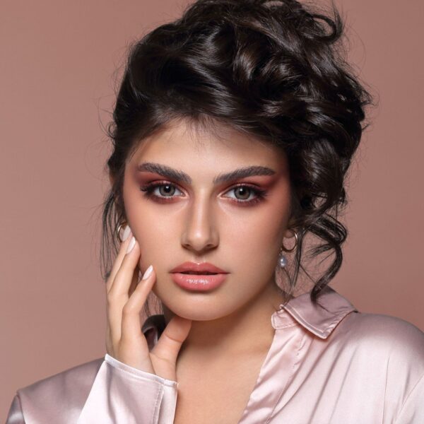 Bella Diamond Almond Grey Contact Lenses. - Image 3