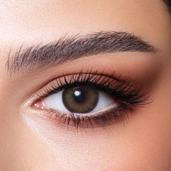 Bella Diamond Allure Blonde Contact Lenses. - Image 2
