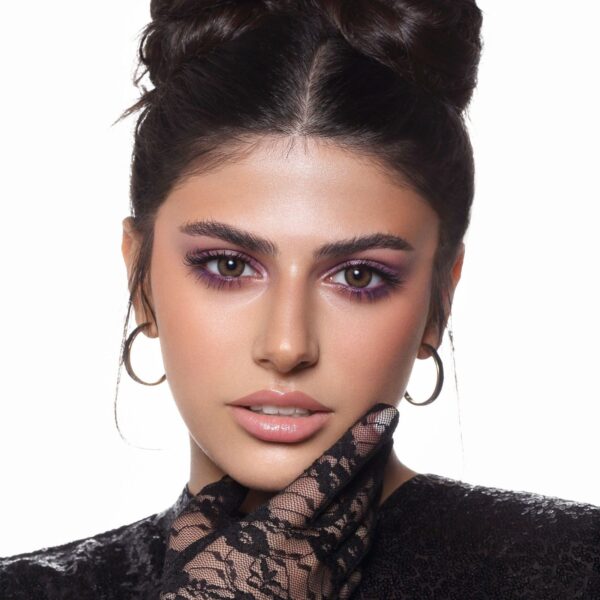 Bella Diamond Allure Blonde Contact Lenses. - Image 3