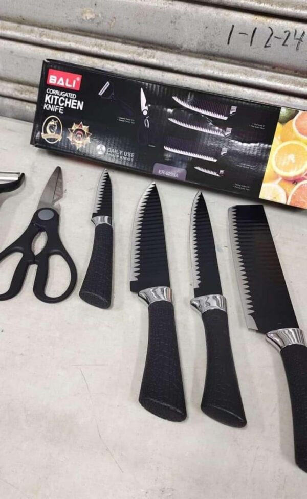 Wosta High-Carbon Stainless Steel Kitchen Knives - 6 Pcs Set (Black) - Image 2