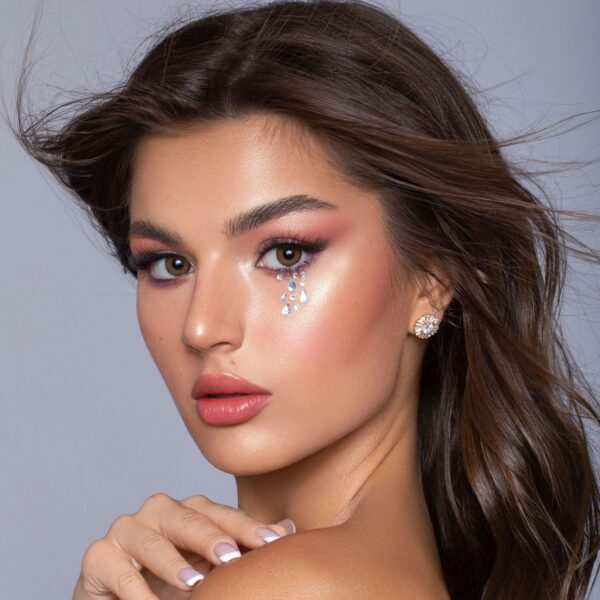 Bella Glow Radiant Brown Contact Lenses. - Image 3