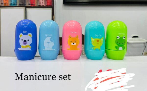 4pcs Children's Health Care Kits Children's Nail Care Set Kids Finger Clipper Scissors Nail Clipper Cartoon Animal Travel Storage Box