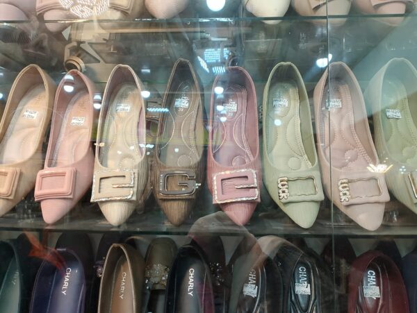 Multicolor Beautiful Flat Shoes/Flat pumps with soundless rubber sole: