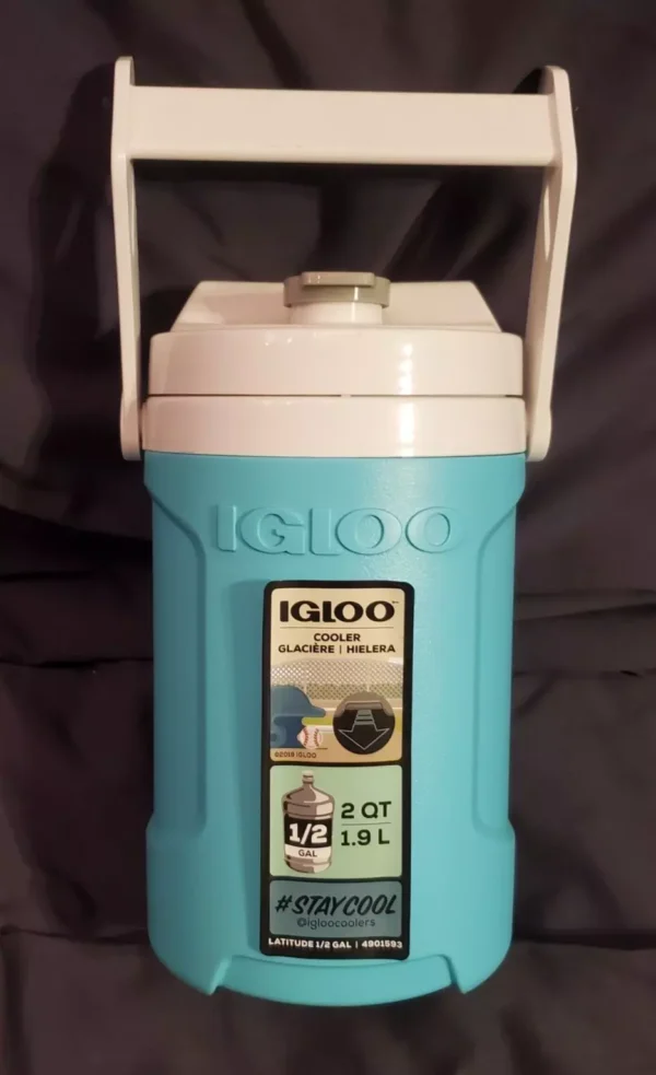 IGLOO Latitude Half Gallon Water Jug Aquamarine (31299)