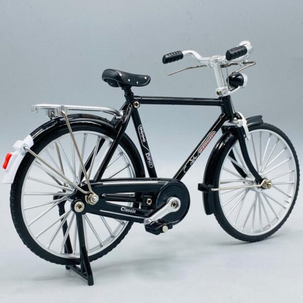 1:10 Scale Classic Diecast Bicycle (Toy) - Image 5