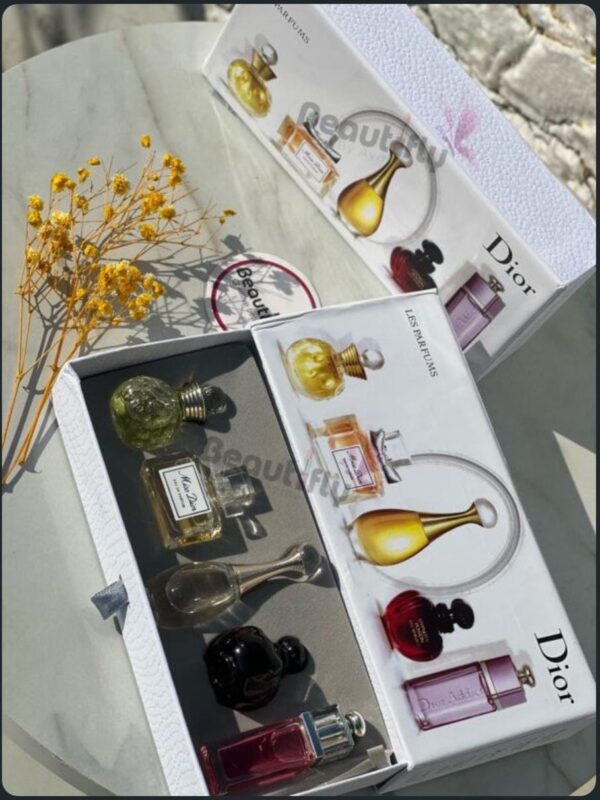 NEW Mini Dior perfume 5 pc set, Travel Size Mini Fragrances Perfume Gift Box.