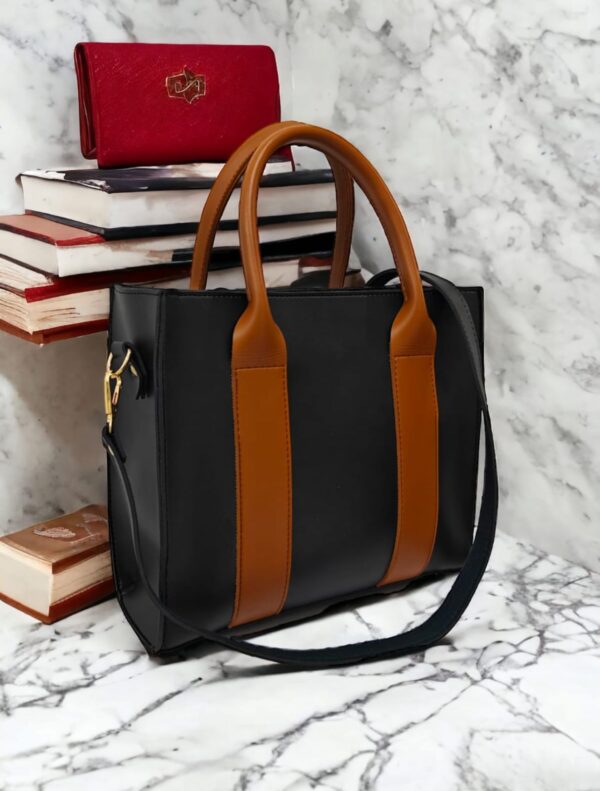 Elegant Italian Tote For ladies- Premium Quality Leather. Double Colored, Available in 6 Colors. - Image 6