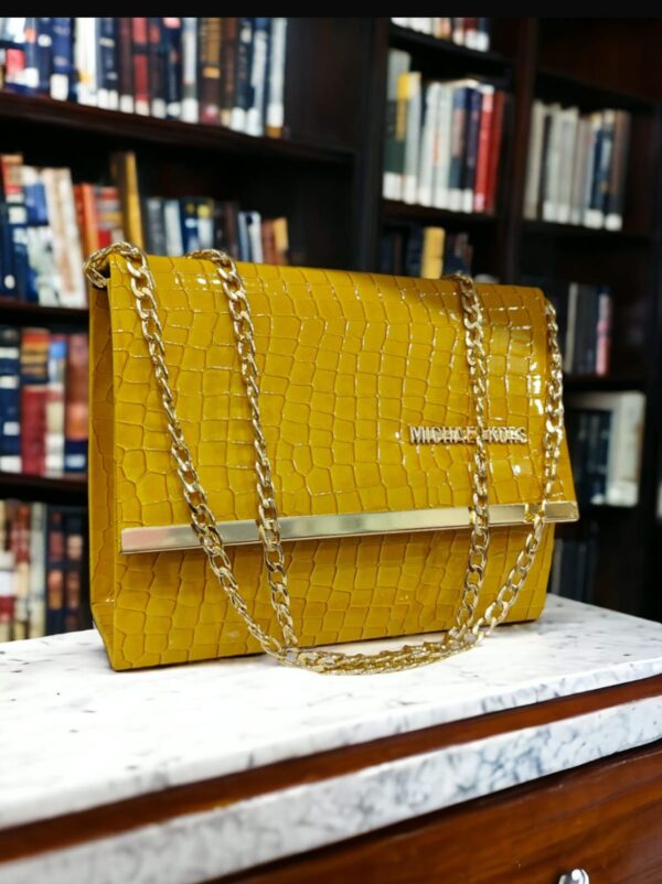 Patent box Fargo Leather Ladies Bag. Available in 5 Colors. - Image 4