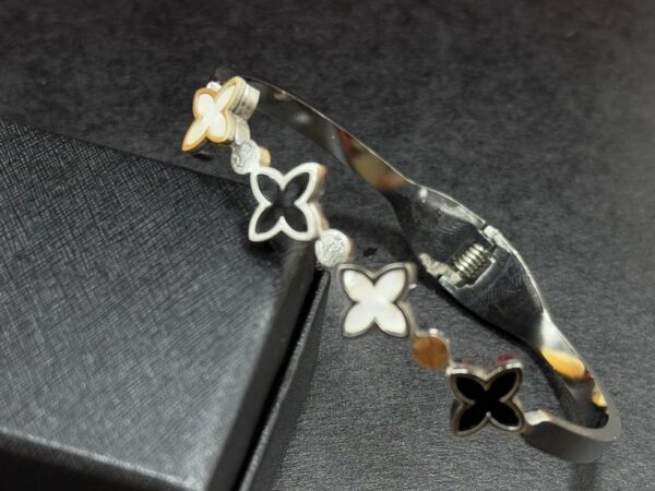 stainless steel women  handcuff bracelet