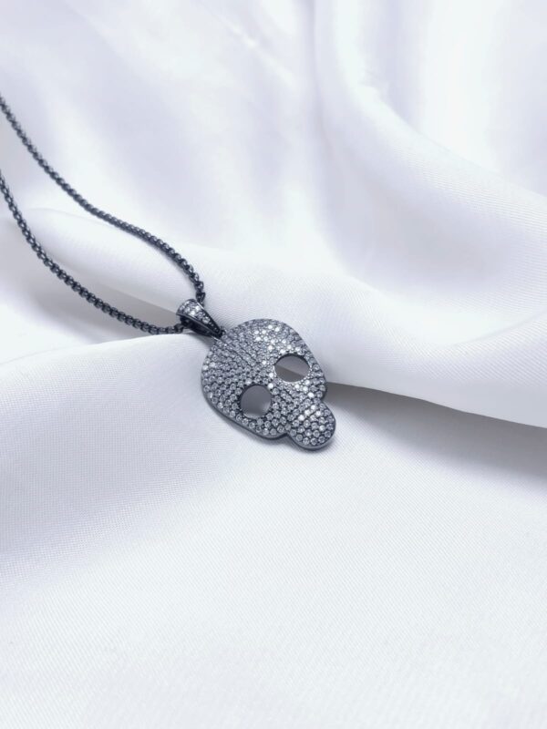 Stainless steel black silver stylish skull pendant with chain