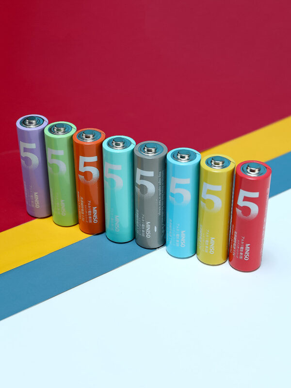 AA Alkaline Battery 8 Pack (Colorful). - Image 3