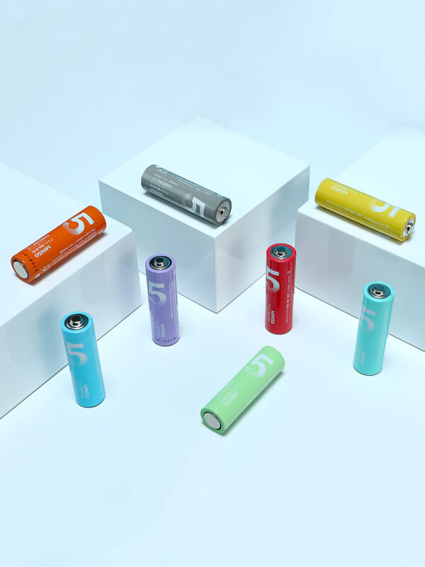 AA Alkaline Battery 8 Pack (Colorful). - Image 4