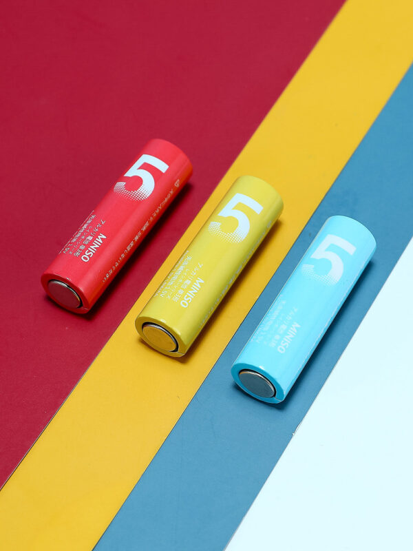 AA Alkaline Battery 8 Pack (Colorful). - Image 5