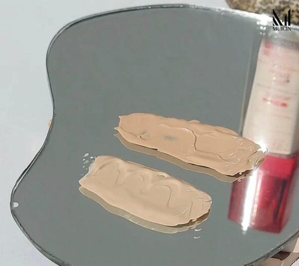 Nude Velvet Full Coverage Foundation - Maximum Smoothness, SPF 15, Shade Fair-01. - Image 6