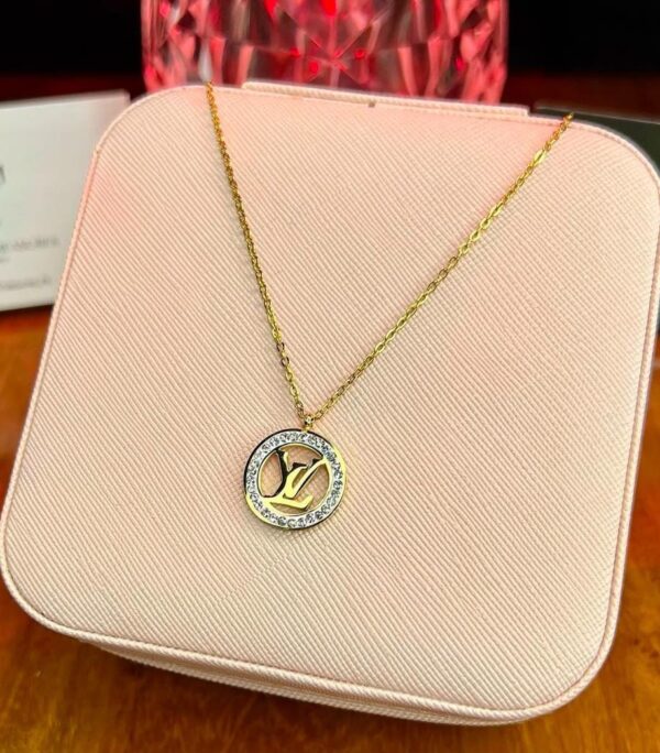 Stainless steel pendant different and stylish patterns for women\ girls - Image 5