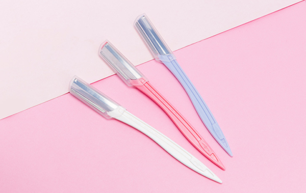 Luxurious Eyebrow Razor. - Image 4