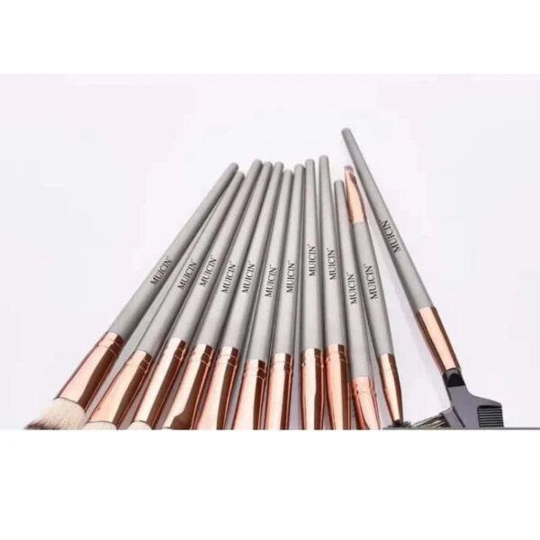 MUICIN Metallic Eye & Face Makeup Brush Set of 20 Pieces in Grey Flap Pouch. - Image 4
