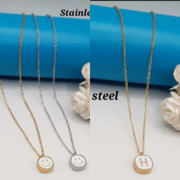Stainless steel Stylish Locket With Chain