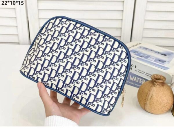 Travel Make-Up Pouch Waterproof Large Capacity