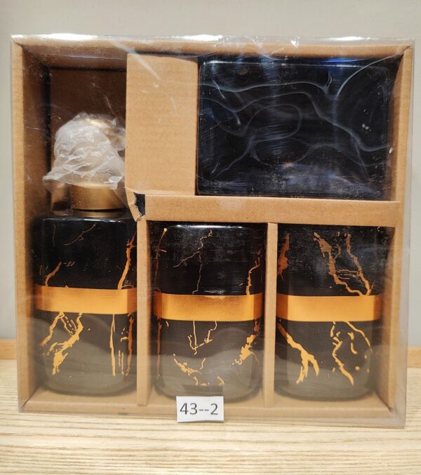 Exceptional Quality 4 Pcs, Ceramic Bath Set, Liquid Soap Dispenser, Soap Dish, Toothbrush Holder and Tumbler.