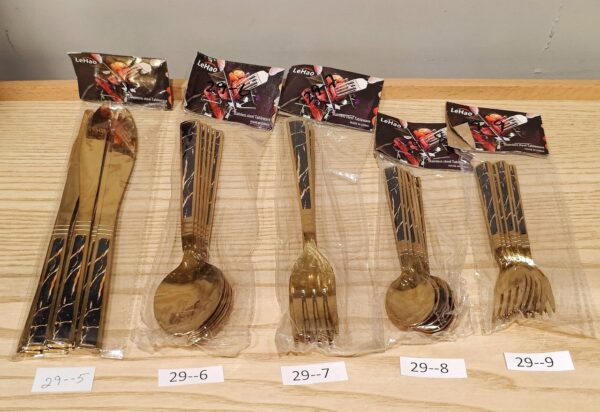 Tea Spoon Black & gold Slim Stainless Steel 6pCS Pack: Item Code:(29-8)