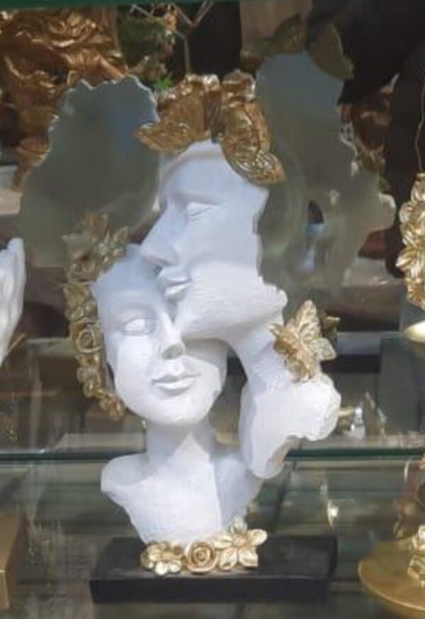 Human Face Couple Sculptures Showpieces Based on Modern Theme Abstract Design Art Human Face Couple Sculptures Showpieces Based on Modern Theme Abstract Design Art
