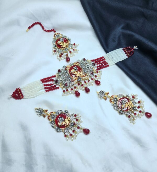 Casting Made stylish Choker Set With Tikka - Image 6