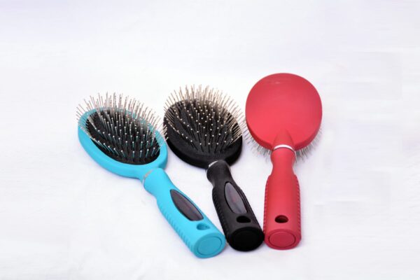 Hair Brush with Wire Bristle