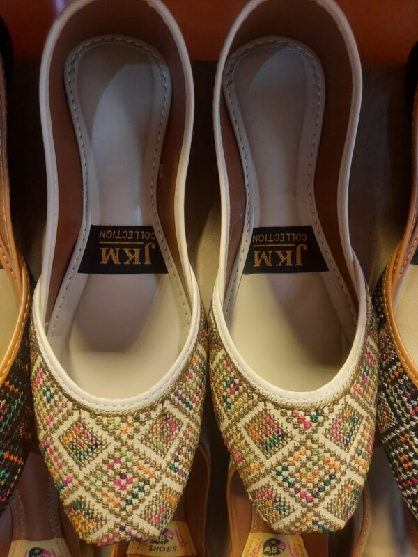 Multi Embroidery khussa for woman, Casual wear Khussa For ladies. - Image 4