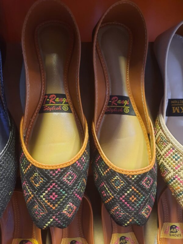 Multi Embroidery khussa for woman, Casual wear Khussa For ladies. - Image 2