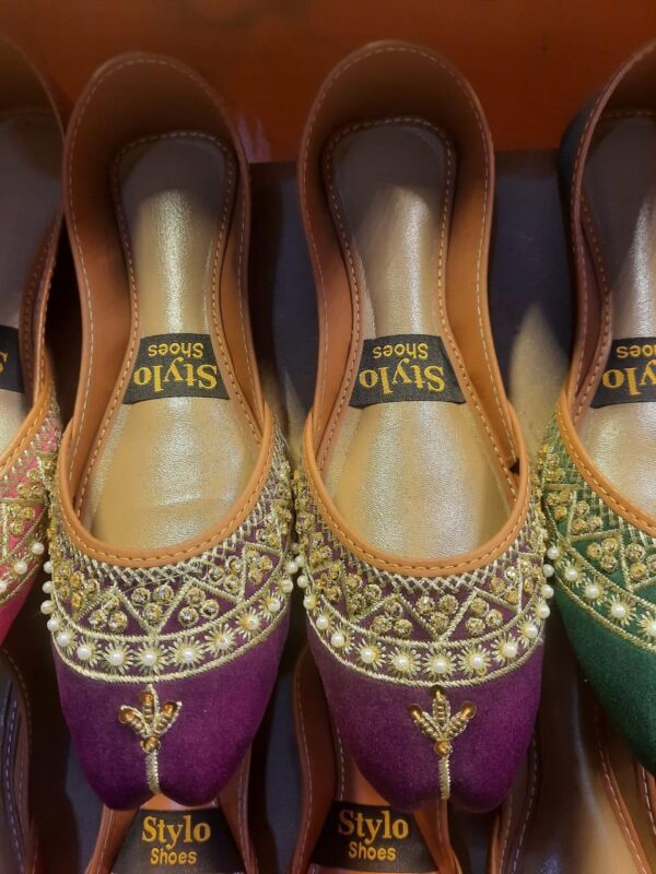 Fancy And Stylish khussa for Girls And Women Available in Different Colors.