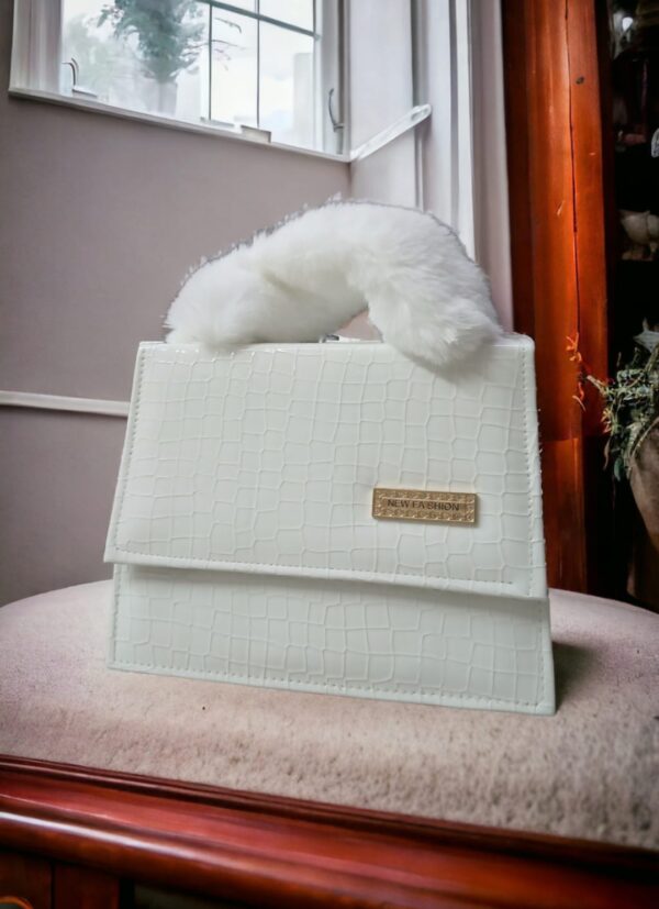 Crocodile Artificial Leather Women Crossbody Bag Plush Handle Solid Shoulder Handbag Available in 7 Colors. - Image 3
