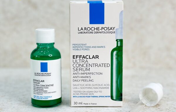 LA Roche Effaclar Ultra Concentrated Serum 30ml - Image 2