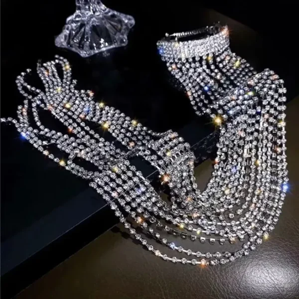 Shiny Hairpins, Long Chain Ponytail Clip for Women And Girls Available in Silver And Golden Color. - Image 5