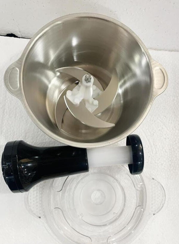 Stainless Steel Vegetable Chopper and Slicer. - Image 3